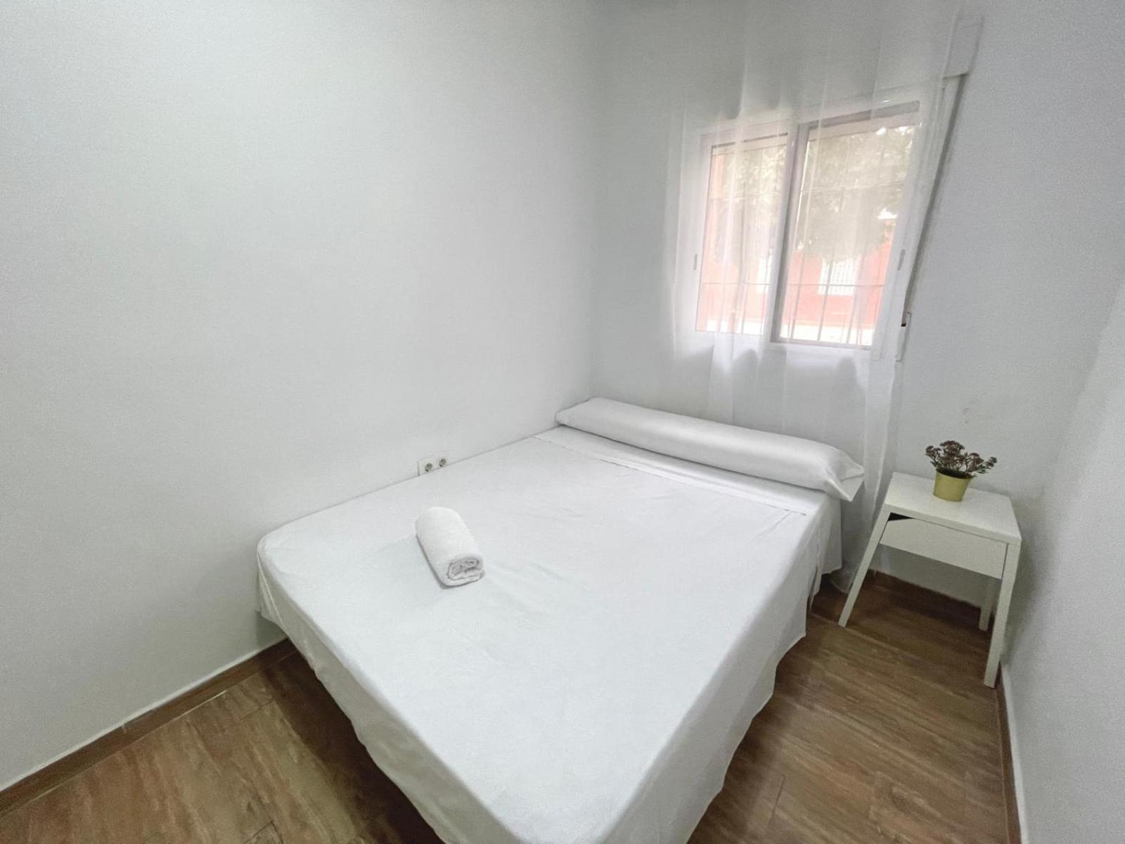 Triana Roomable Seville Exterior photo