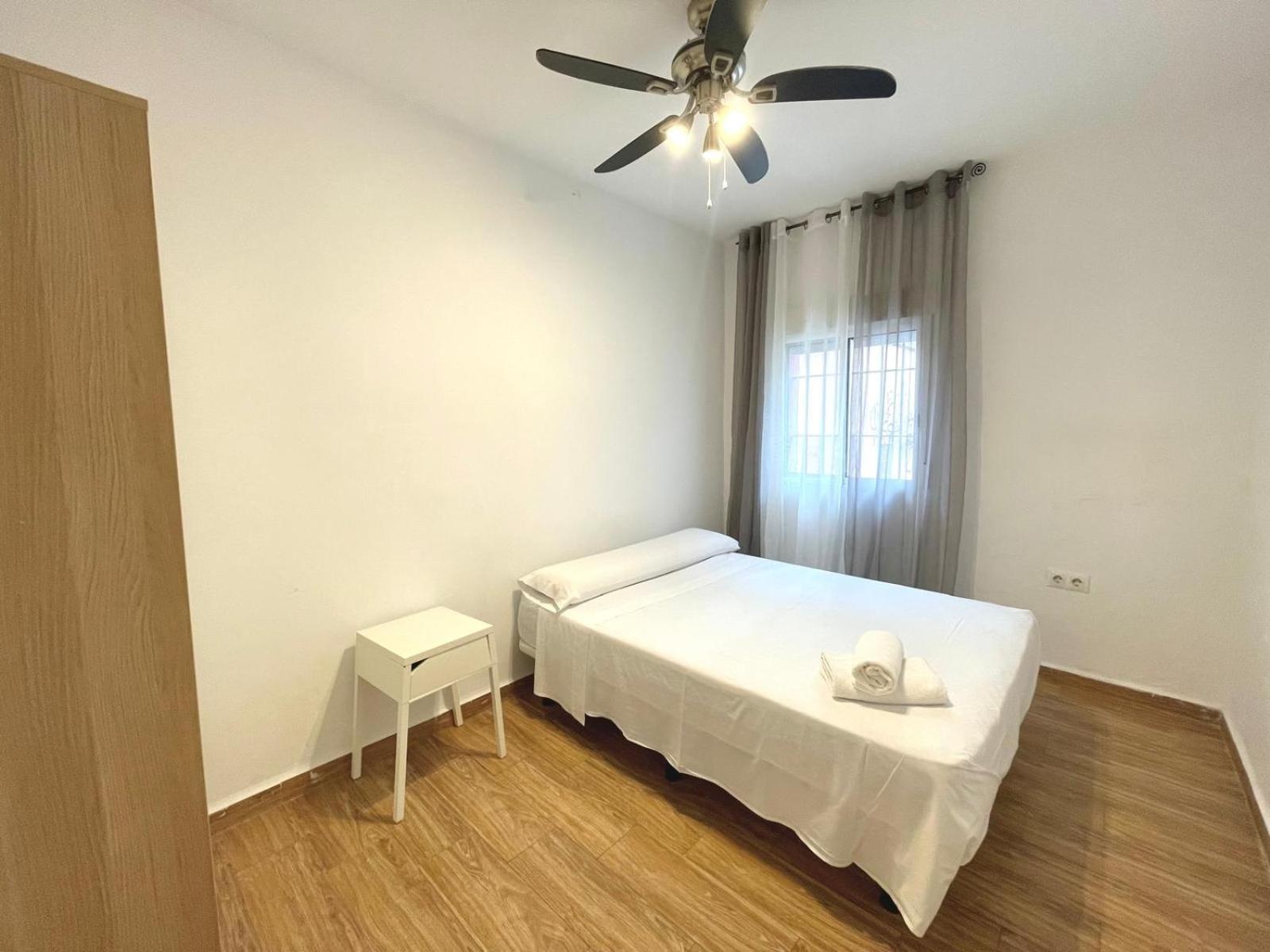 Triana Roomable Seville Exterior photo