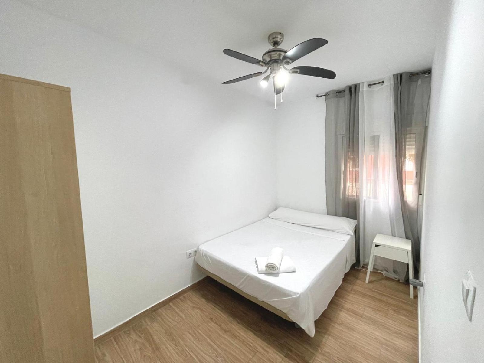 Triana Roomable Seville Exterior photo